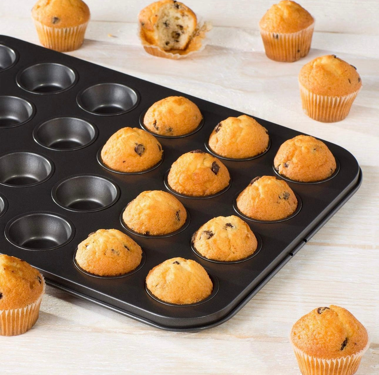 24 Cup Muffin Pan